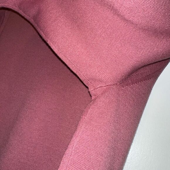 J. Crew Medium Pink Round Neck Merino Wool Blend Womens Sweater EUC - Picture 5 of 12